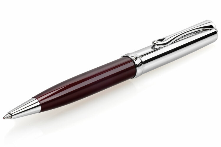Шариковая ручка Diplomat Excellence Ruby Red Chrome (D 20000108)