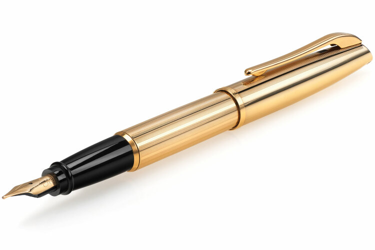Перьевая ручка Aurora Style Gold Plated Barrel and Cap (AU E19-M)