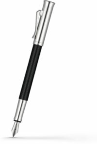 Перьевая ручка Graf von Faber-Castell Classic Guillloche Black (FCG146541),(FCG146540)